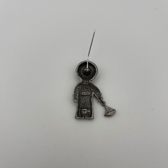 Vintage L. Razza Silver-tone Pewter Small Boy With Toy Boat Charm Pin Brooch - Picture 5 of 8